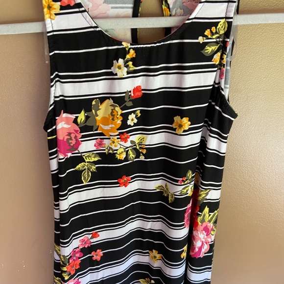 WOMEN'S SIZE MEDIUM SLEEVELESS DRESS MULTI COLOR BLACK RED YELLOW - Picture 3 of 5